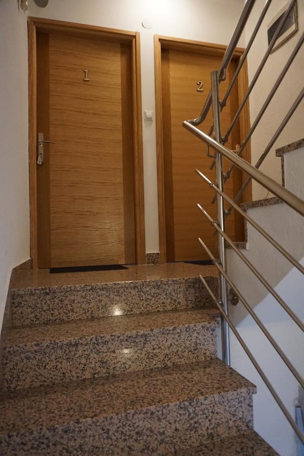 זאגרב Apartments Ziher מראה חיצוני תמונה