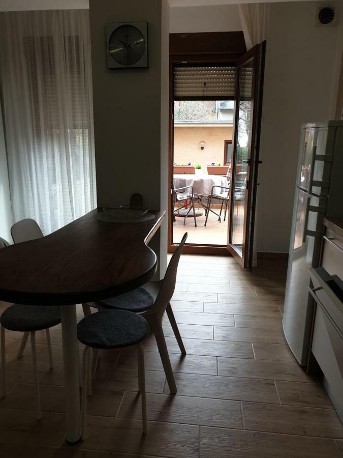 זאגרב Apartments Ziher מראה חיצוני תמונה