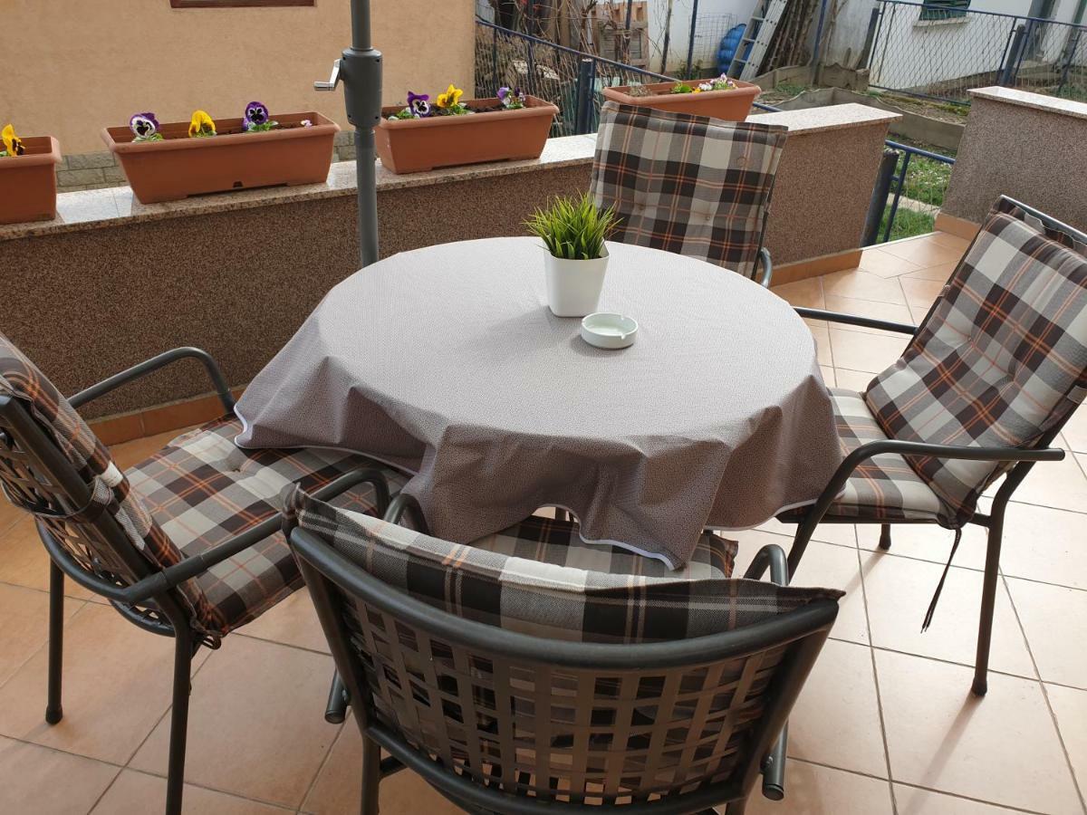 זאגרב Apartments Ziher מראה חיצוני תמונה
