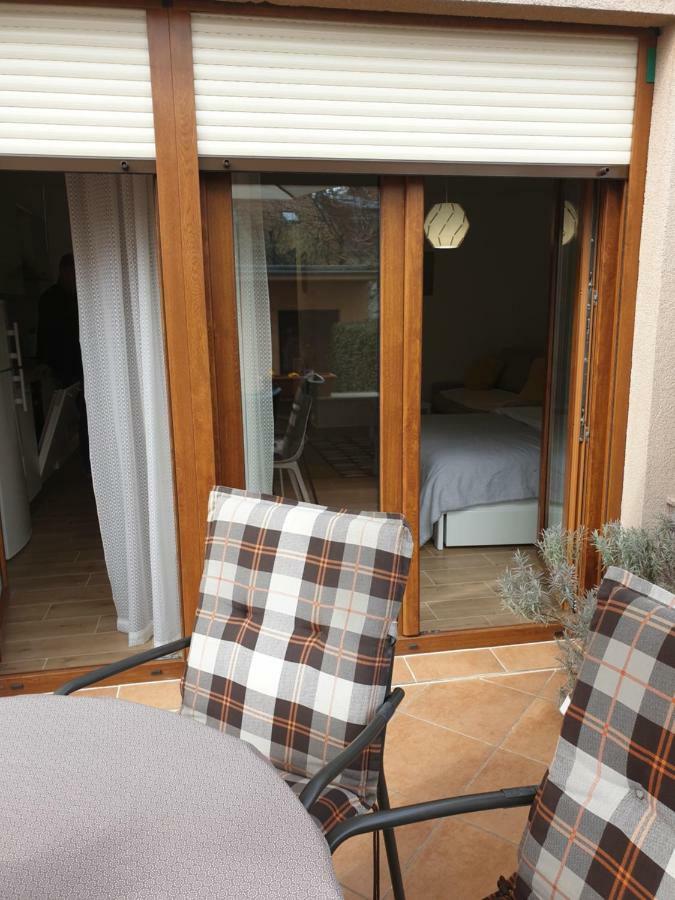 זאגרב Apartments Ziher מראה חיצוני תמונה
